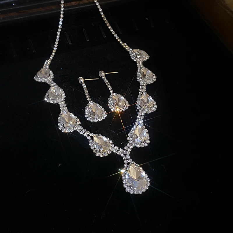 Inlaid Red Rhinestone Necklace Earring Set For Women Light Luxury Water Drop Choker Necklace Bridal Wedding Party Jewelry Sets