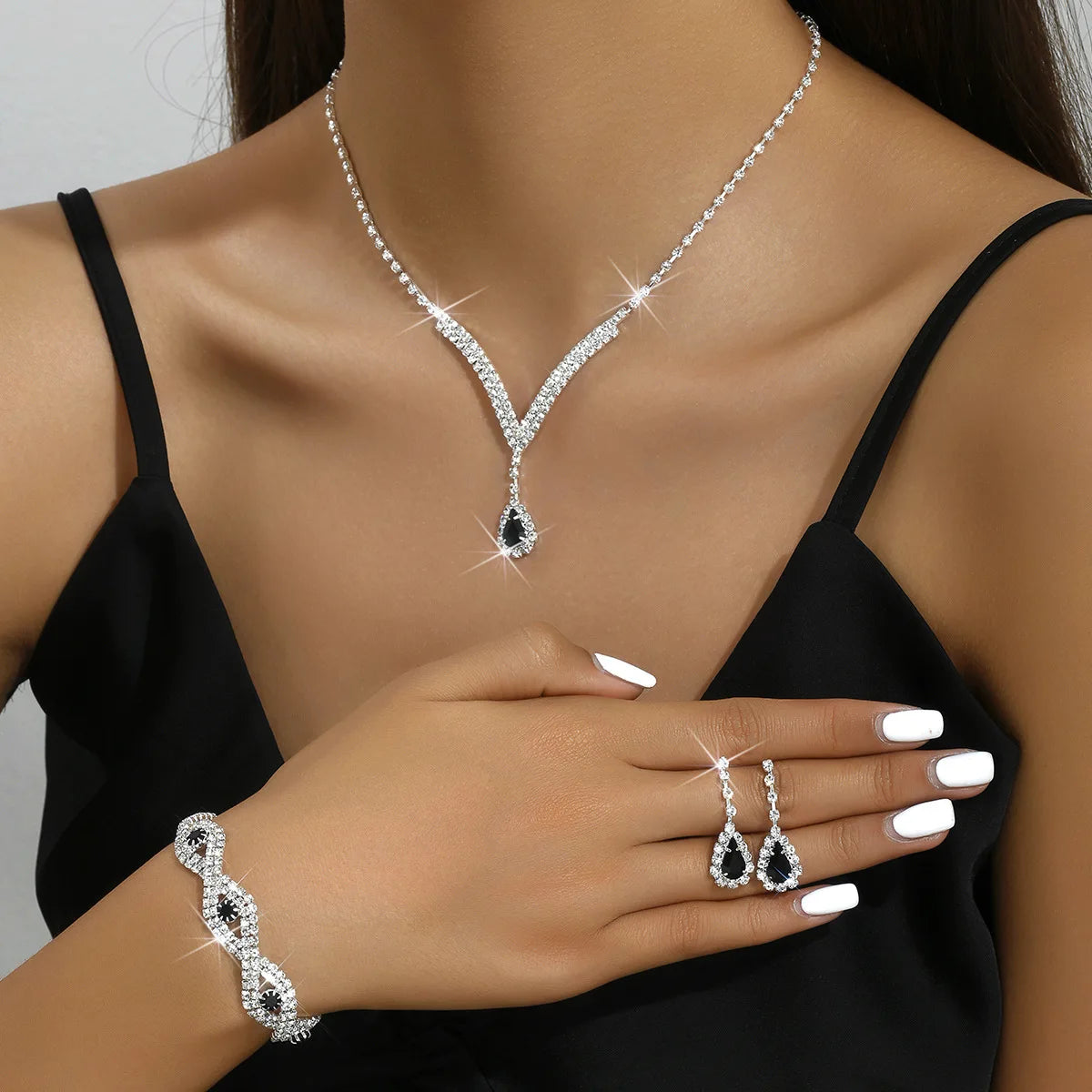 3 Pcs Luxury Rhinestone Bride Jewelry Set for Women Black Water Drop Crystal Earrings Wedding V Necklace Eye Bracelet Fashion-