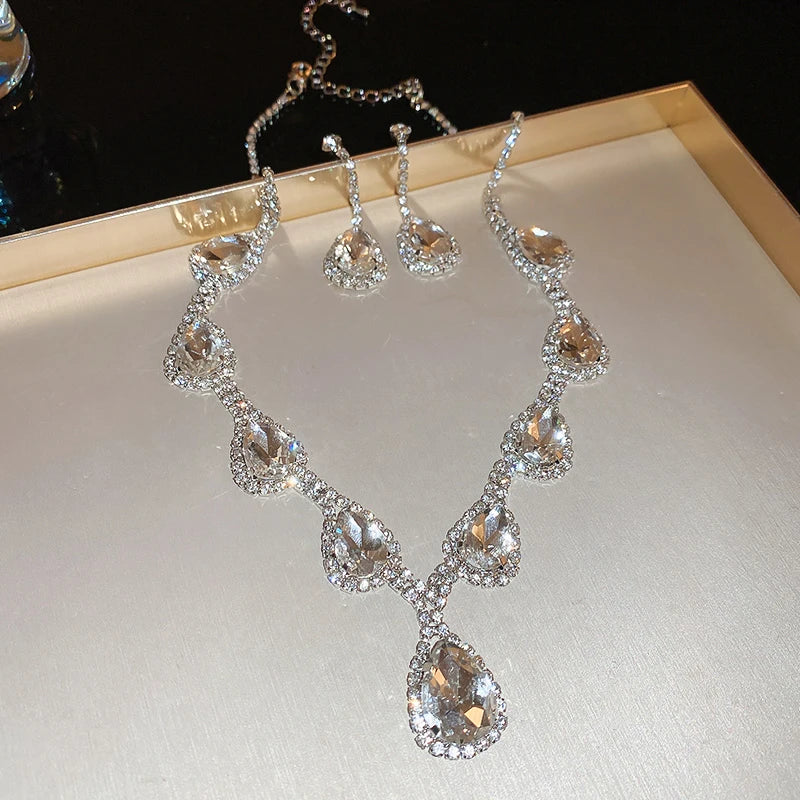 Inlaid Red Rhinestone Necklace Earring Set For Women Light Luxury Water Drop Choker Necklace Bridal Wedding Party Jewelry Sets