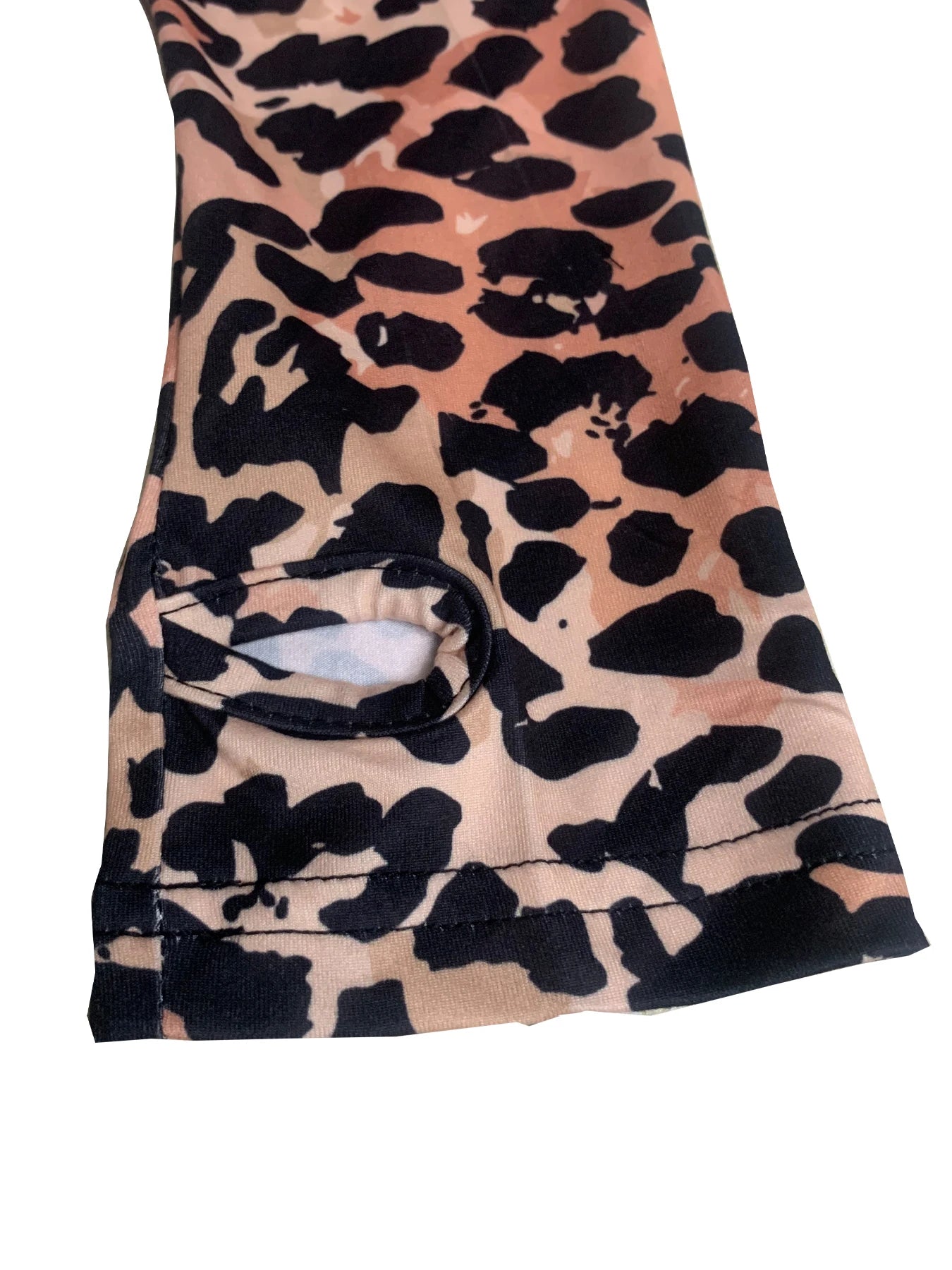 Fashionable long sleeved sexy leopard print V-neck jumpsuit shorts with zipper closure